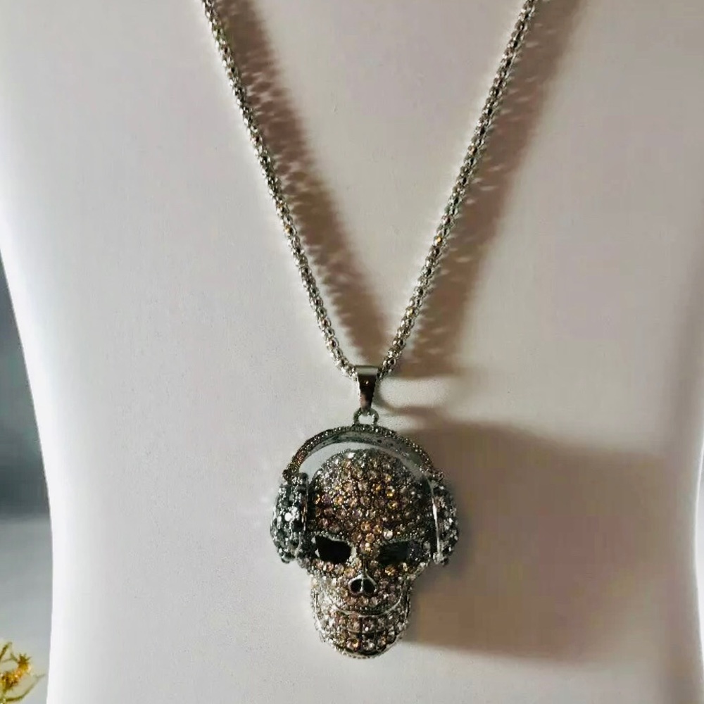 Betsey Johnson Silver Beats Skull Crystal Necklace - Picture 2 of 8